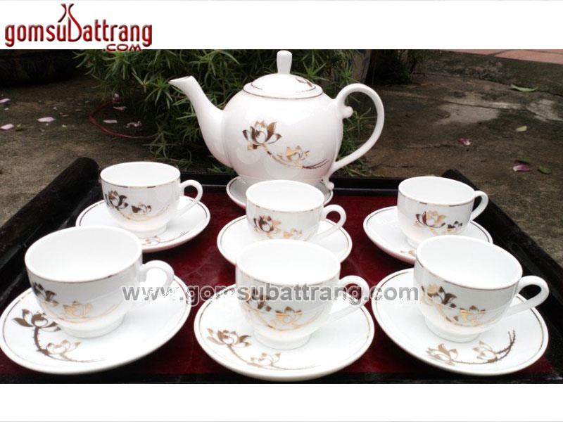 Bộ ấm chén minh long vẽ sen vàng kim