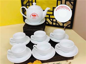 Giới thiệu quà tặng đại hội đảng bộ các xã Ân Thi, Xuân Trúc, Phạm Ngũ Lão, Nguyễn Trãi, Hồng Quang